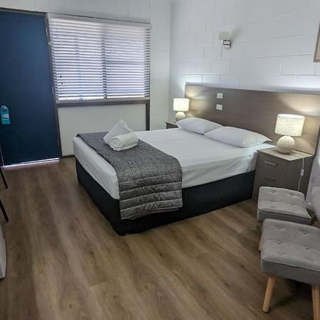 Moffat Beach Motel Калаундра Екстер'єр фото