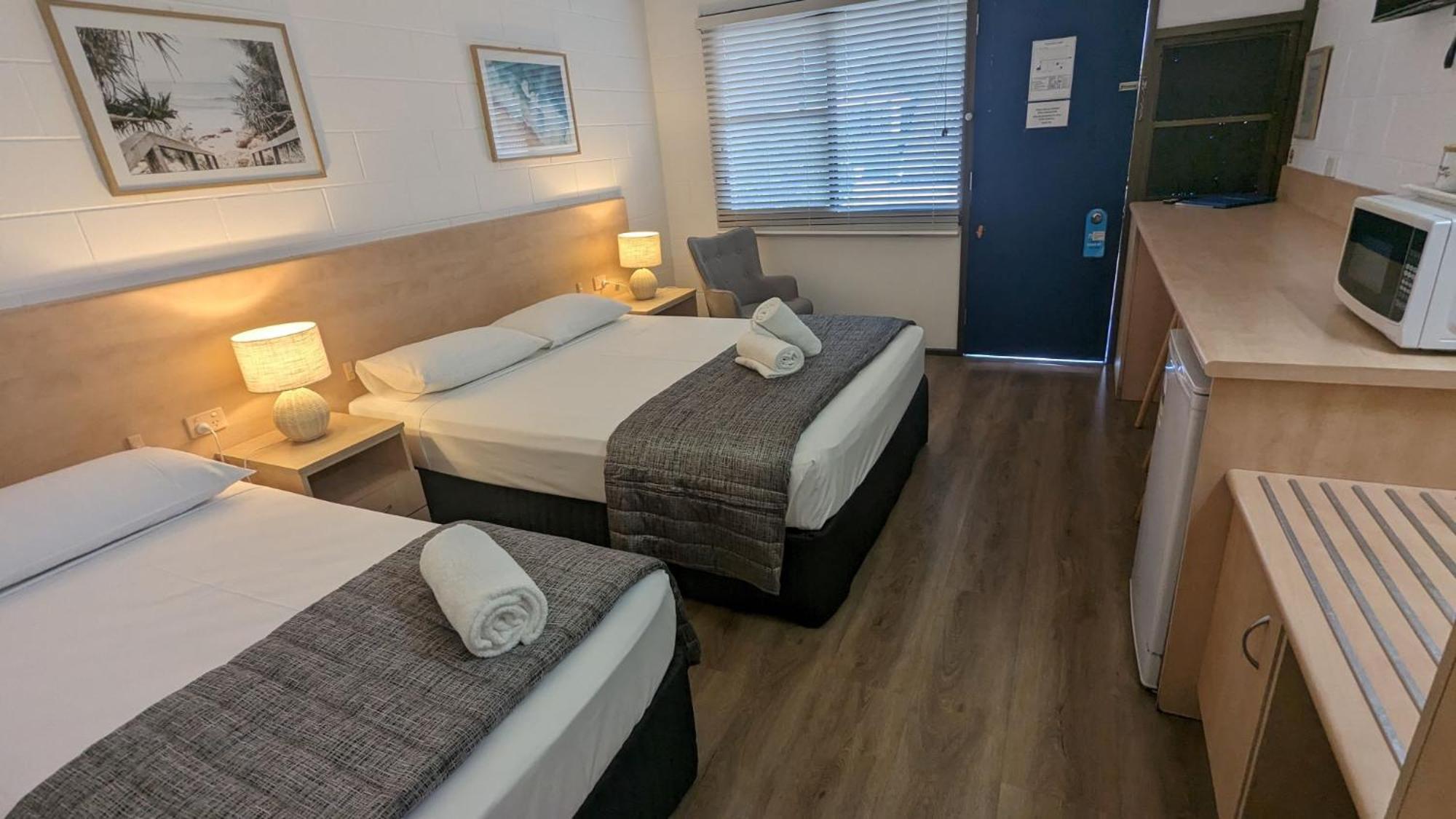 Moffat Beach Motel Калаундра Екстер'єр фото