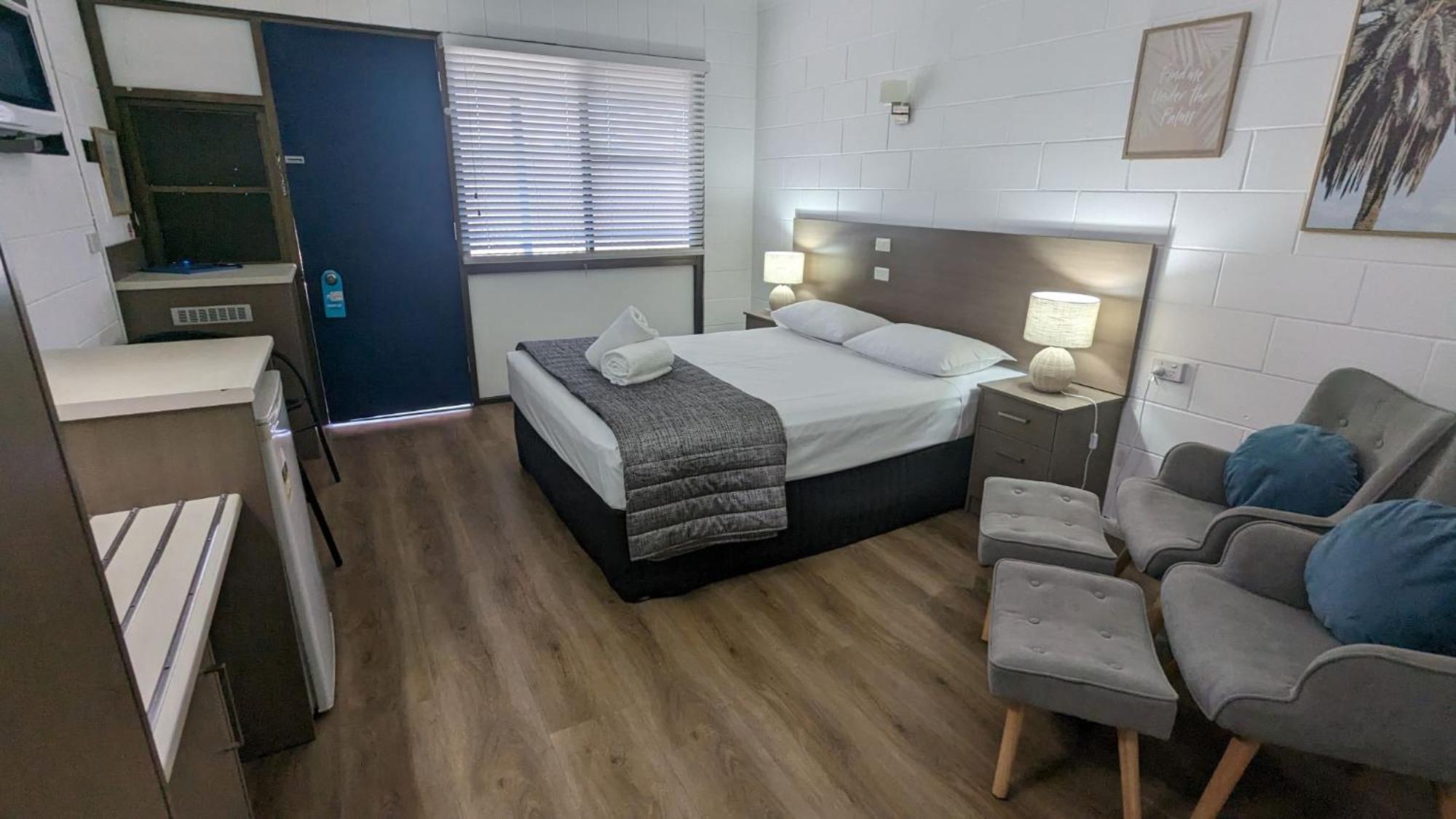 Moffat Beach Motel Калаундра Екстер'єр фото